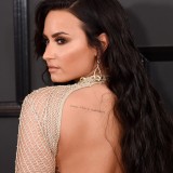 Demi-Lovato-59th-Grammy-Awards-in-LA-Feb-12-i5px4gsorg.jpg