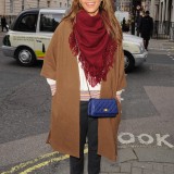 Jessica Alba - Spotted out and about in London - Feb 22c5qq56vw04.jpg