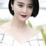Fan-Bingbing-%2AIsmael%27s-Ghosts%2A-photocall%2C-70th-Cannes-IFF-May-17-x6acjse27s.jpg
