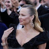 Pamela-Anderson-%2A120-Beats-Per-Minute%2A-premiere%2C-Cannes-FF-May-20-e6a6m9wl7e.jpg