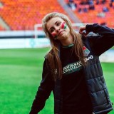 Russian Football Fans Are Hotter Than The Average Fan -16atu6umbv.jpg
