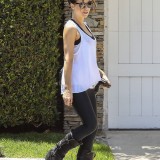 Kate Beckinsale steps out in Santa Monica - June 3 c6b9jd1urj