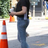 Chloe Moretz on the set of an unknown project in NYC - June 17x6cl7cd2g1.jpg