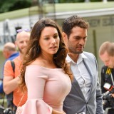 Kelly-Brook-at-the-Hampton-Court-Flower-Show-in-London-July-3-36dr3mdleb.jpg